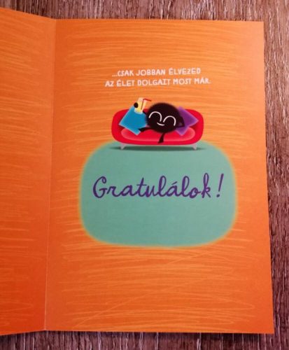 Vidám nyugdíjas lettél képeslap