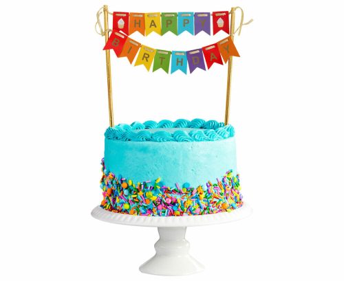 Színes zászlós happy birthday tortadekoráció