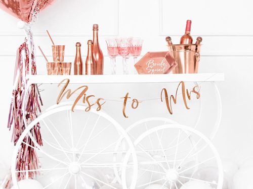 Rose gold miss to mrs felirat