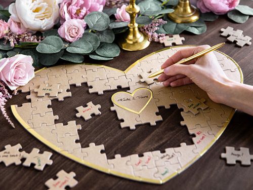 Szív puzzle esküvői vendégkönyv