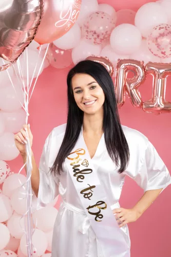 Fehér-arany gyémántos bride to be vállszalag